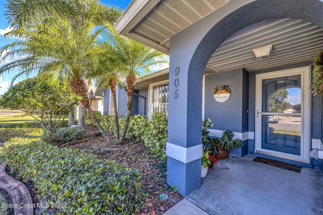 Photo of 905 Pine Baugh Street