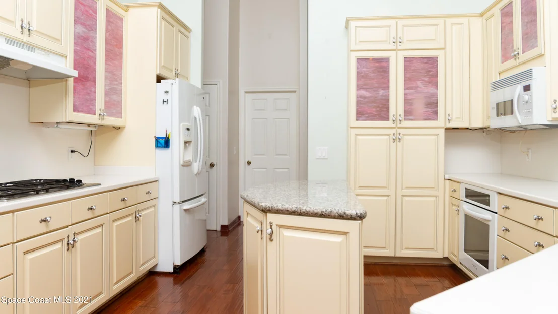 Photo of 960 Wildwood Drive
