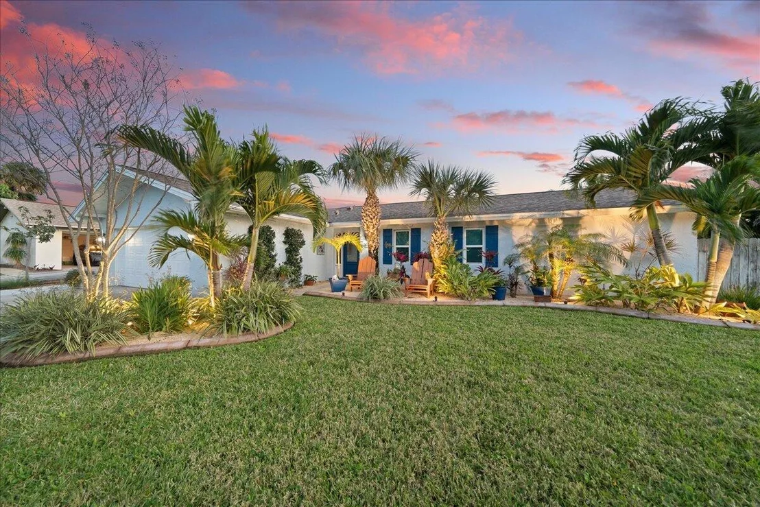 Photo of 219 5th Avenue
