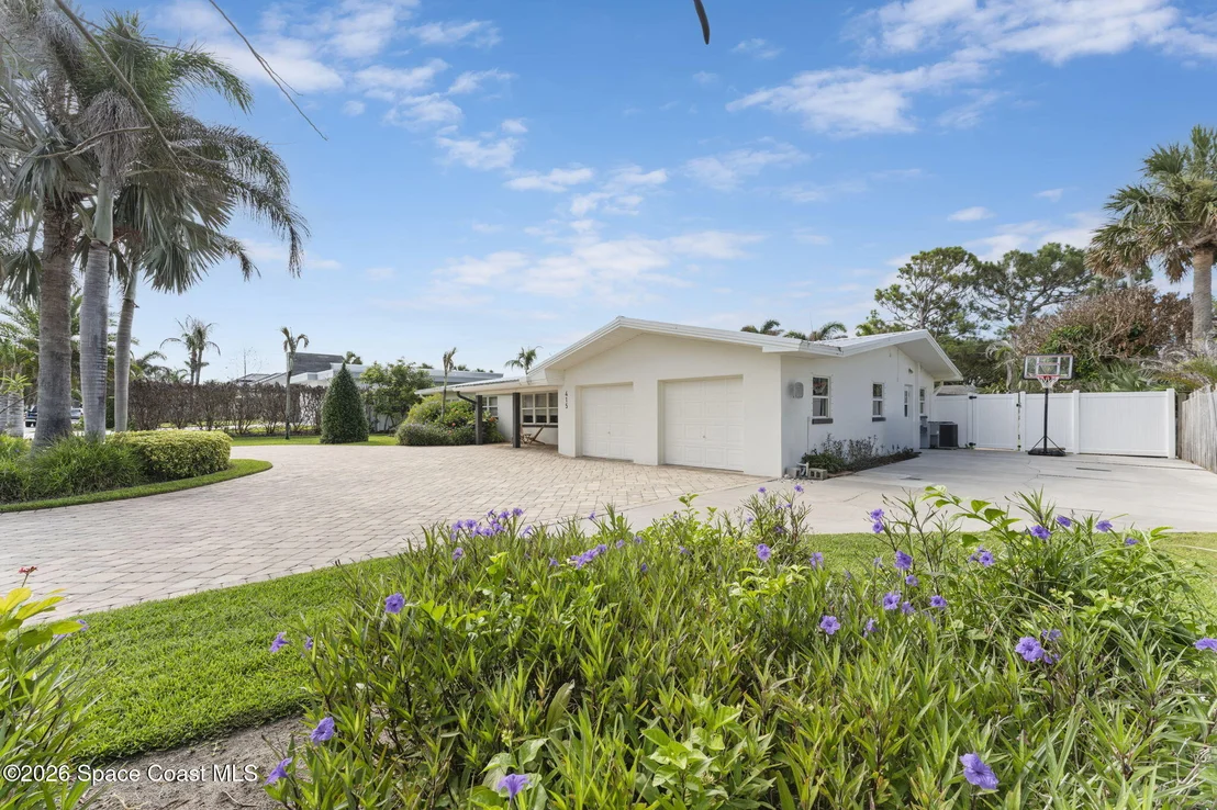 Photo of 415 Hibiscus Trail