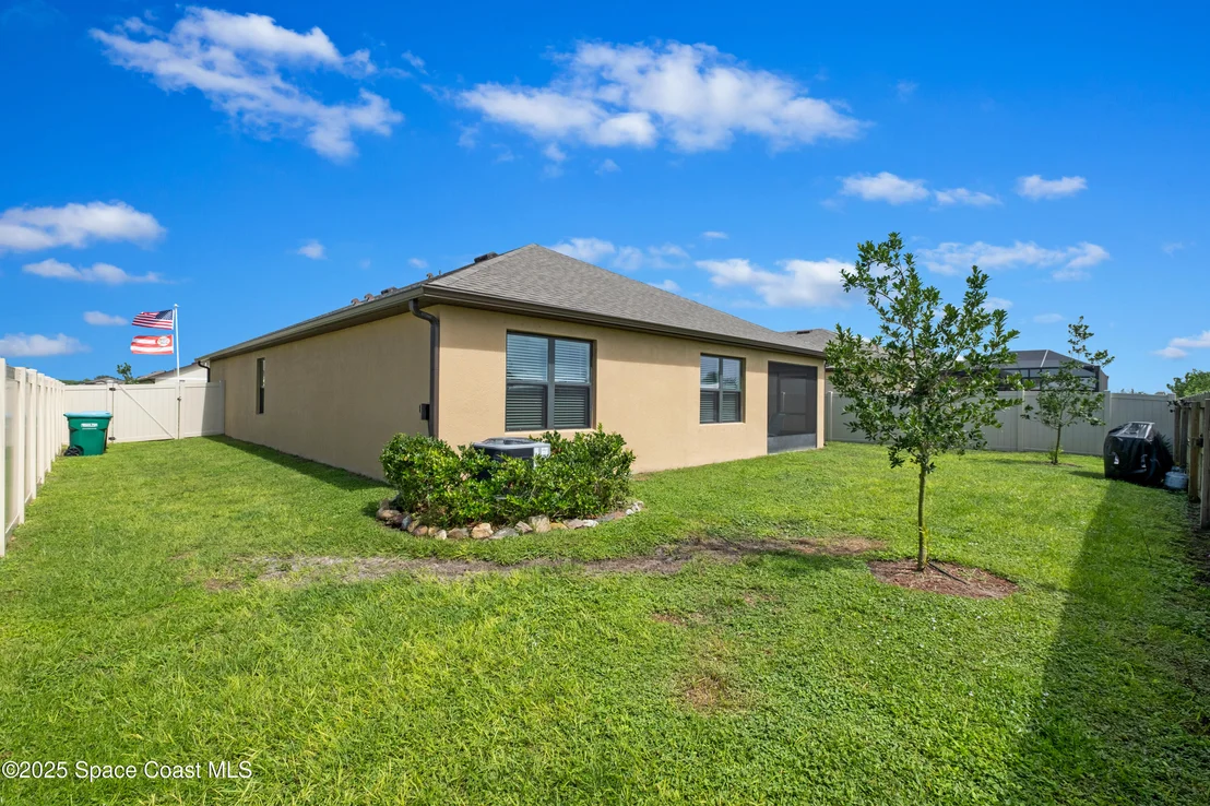 Photo of 6575 Topaz Drive