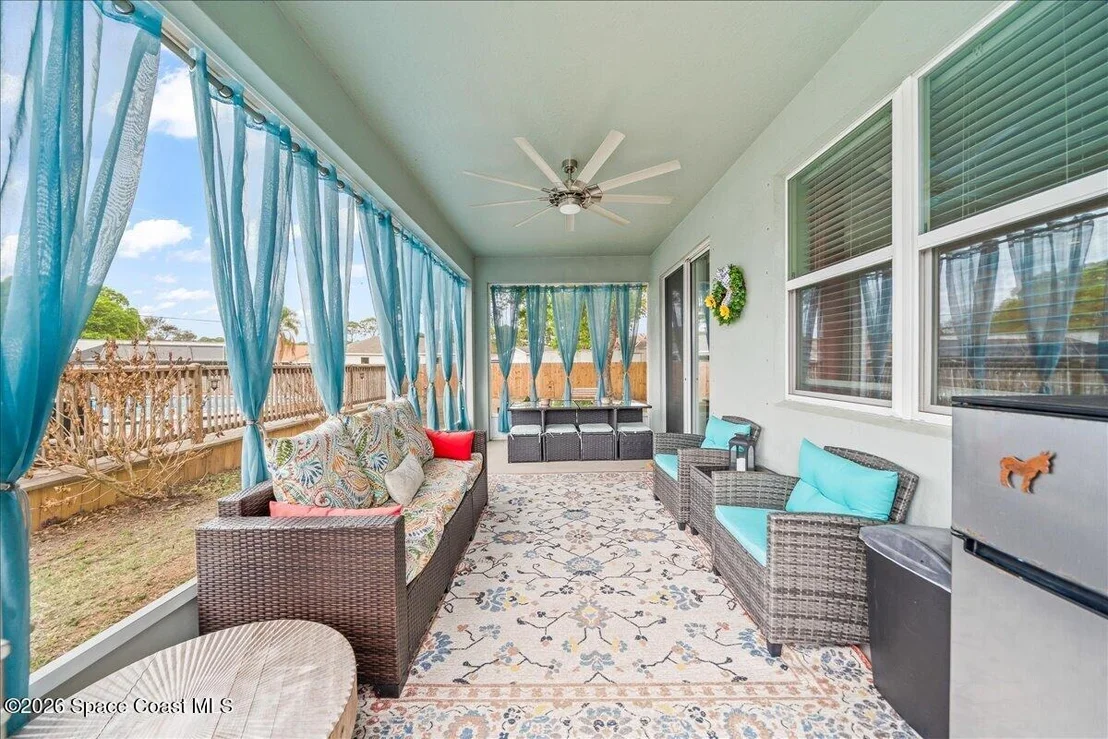 Photo of 800 Lyons Circle NW