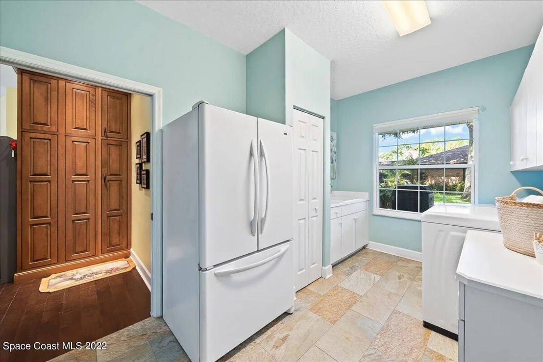 Photo of 7933 Timberlake Drive