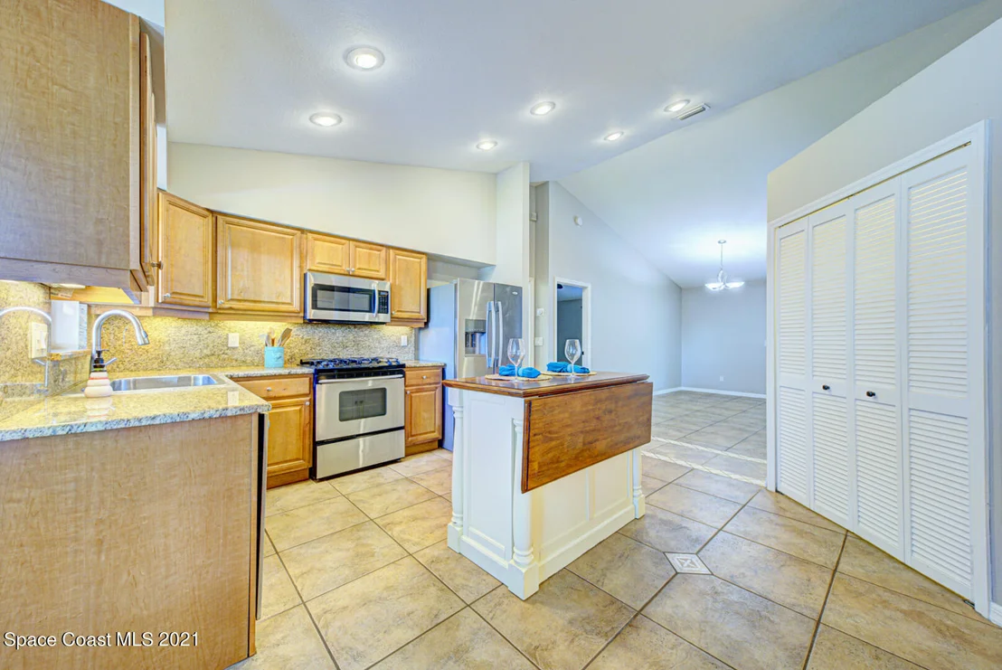 Photo of 2390 Bent Pine Street