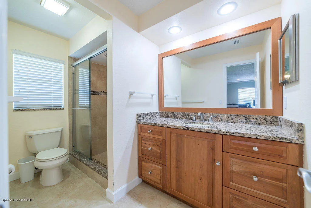 Photo of 1401 Meadowbrook Road NE