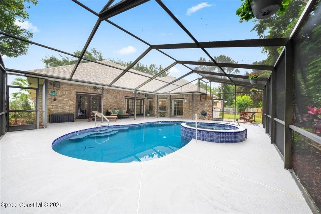 Photo of 772 Lake Drive