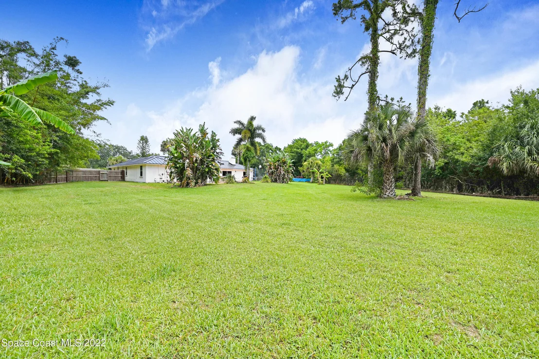 Photo of 3225 Fairview Drive