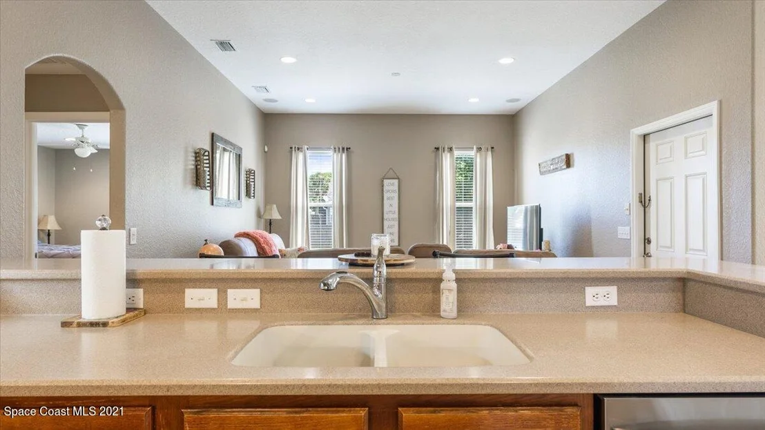 Photo of 6065 Grissom Parkway