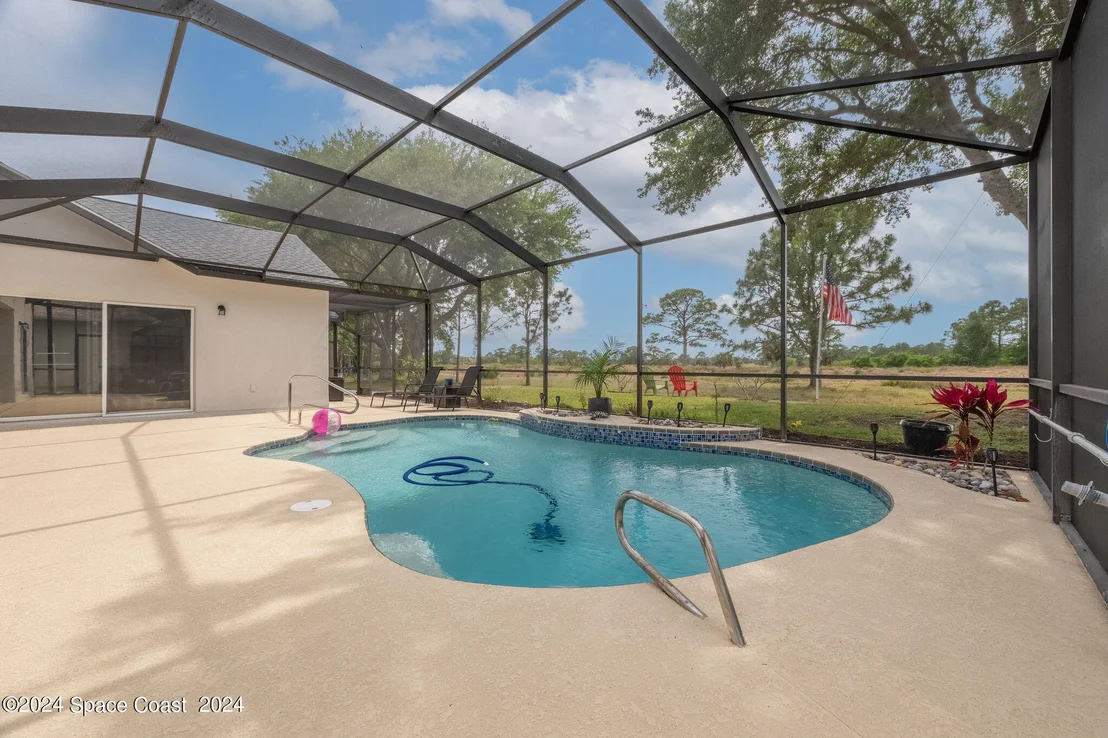 Photo of 1948 Windbrook Drive