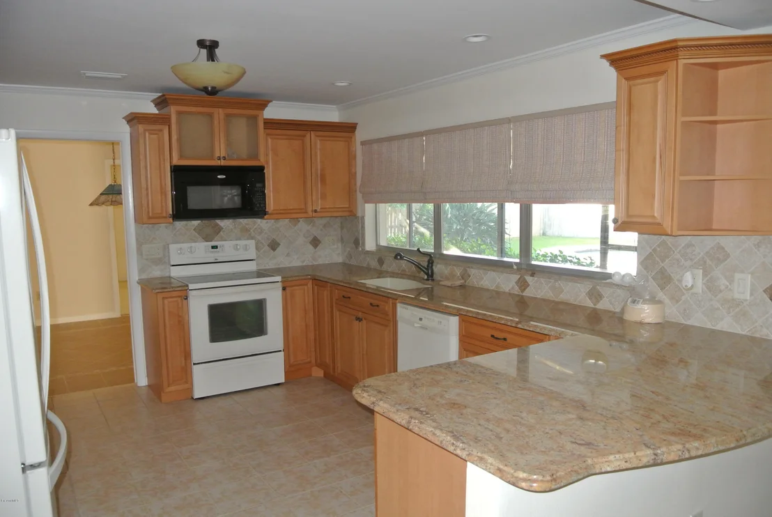 Photo of 400 Rio Lane