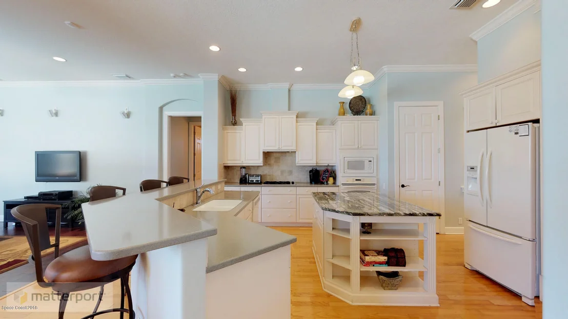 Photo of 3501 N Sylvan Lane