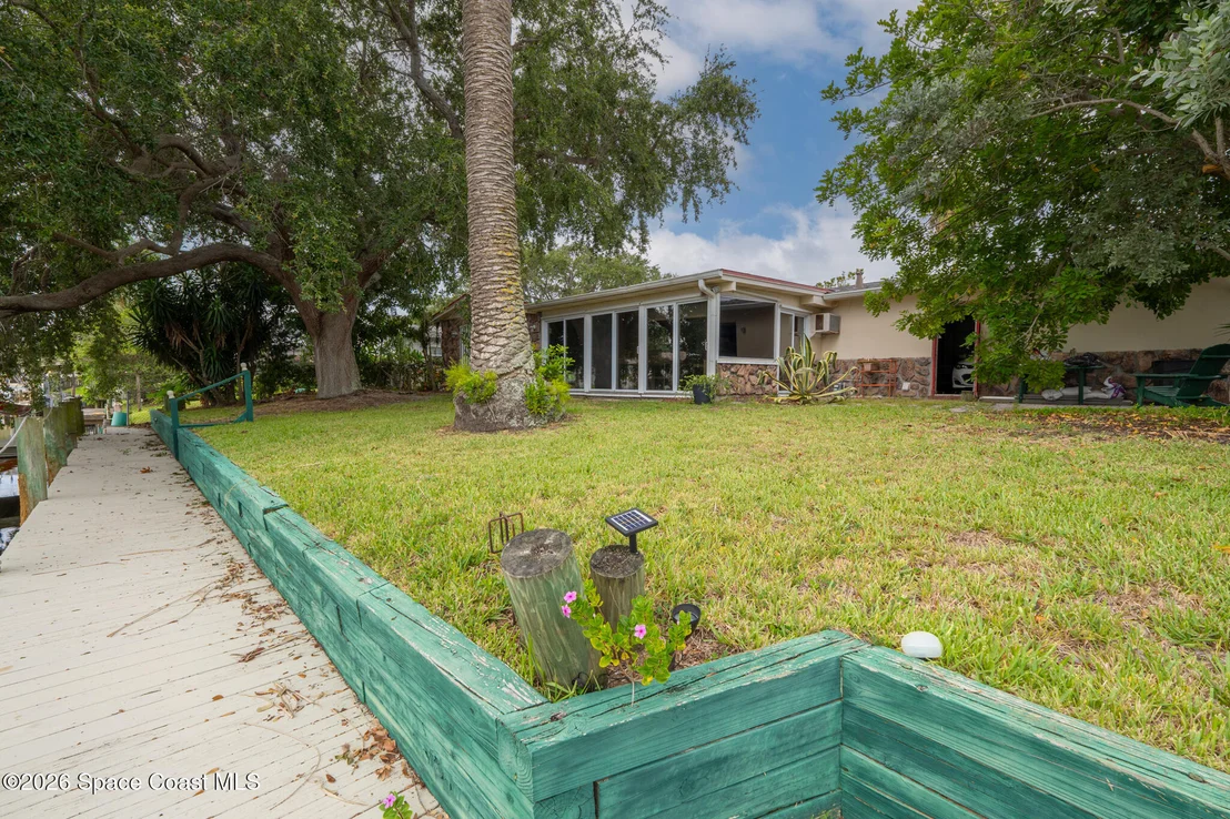 Photo of 413 Sparrow Drive