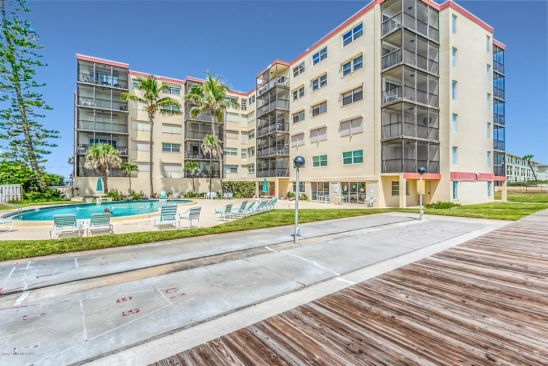 Photo of Unit 310 at 205 Highway A1a