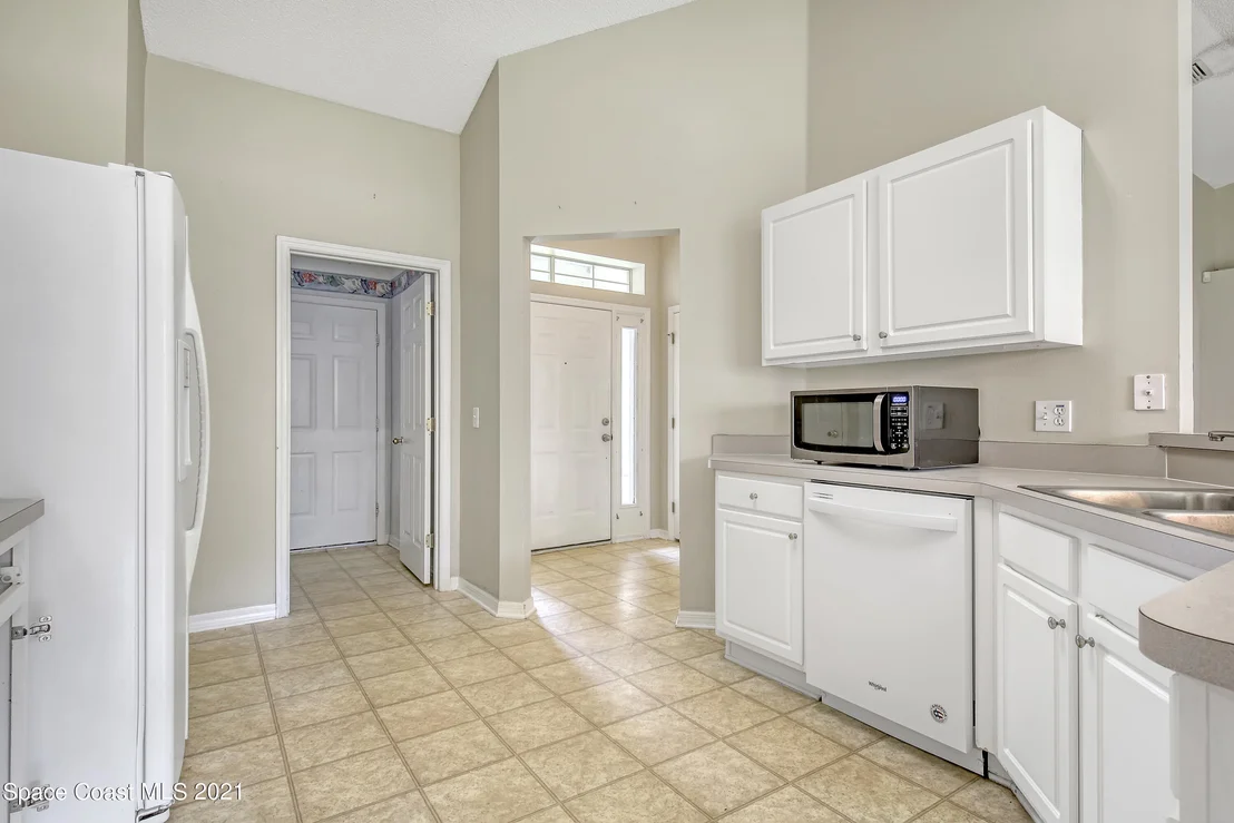 Photo of 1004 Kingfisher Way