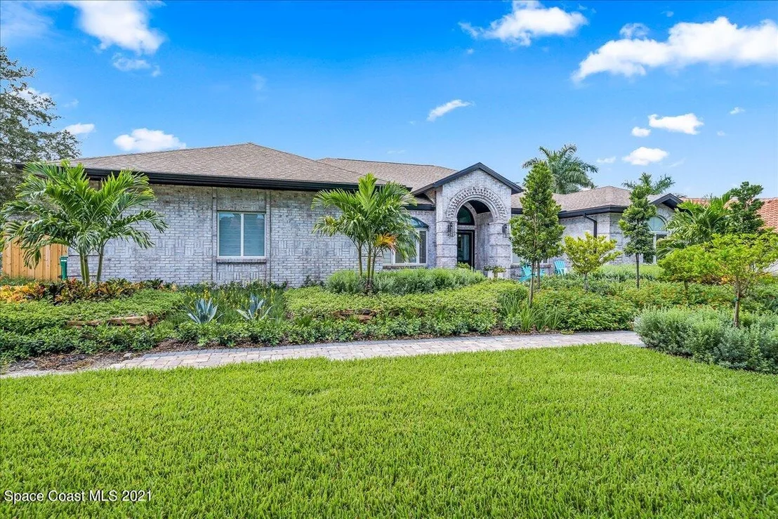 Photo of 629 Hummingbird Drive