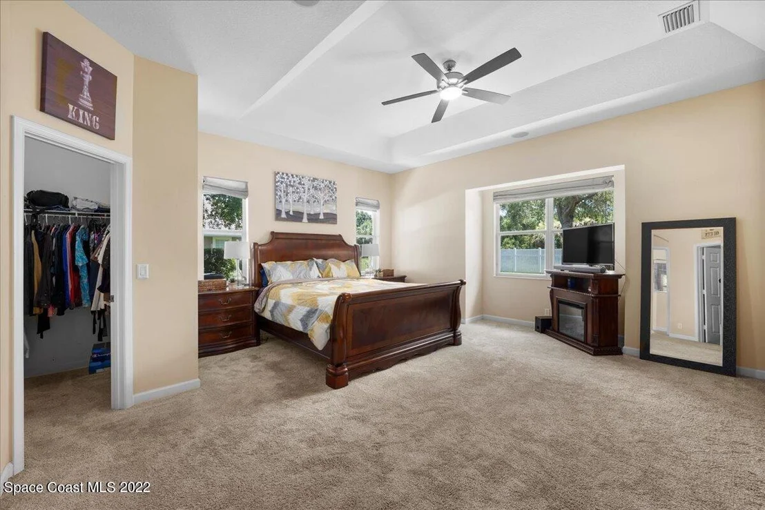 Photo of 2067 Windbrook Drive SE