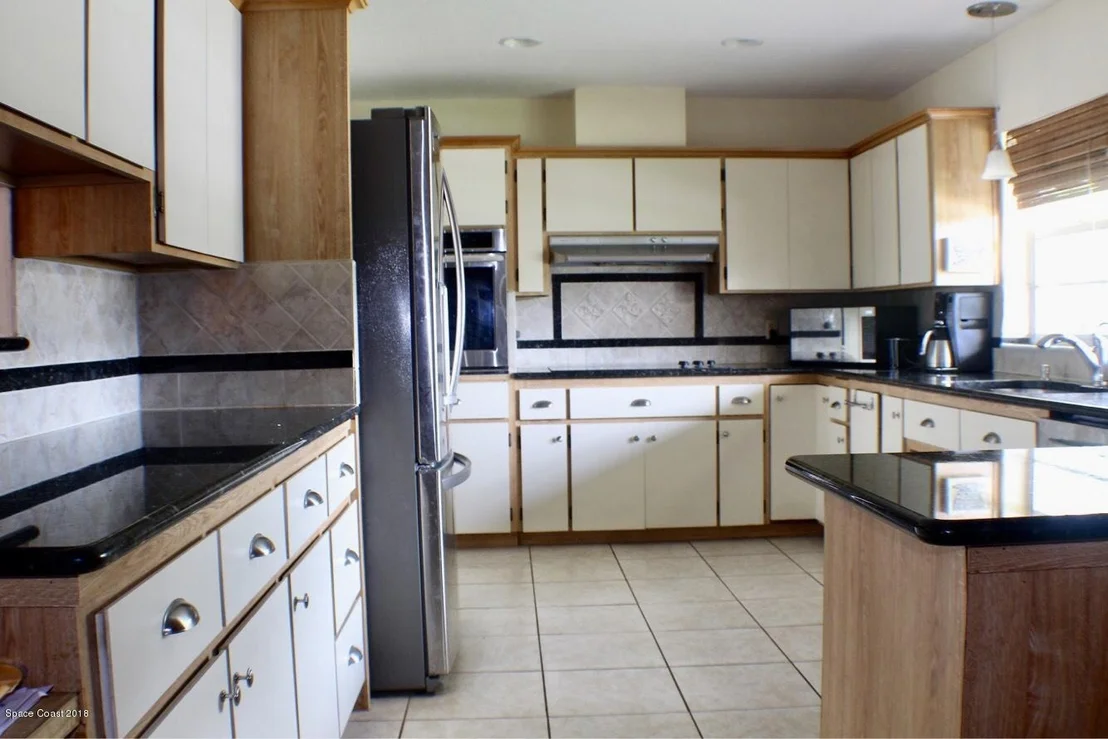 Photo of 355 N Gray Road