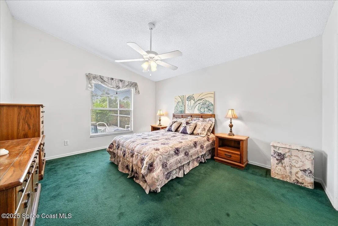 Photo of 883 Villa Drive