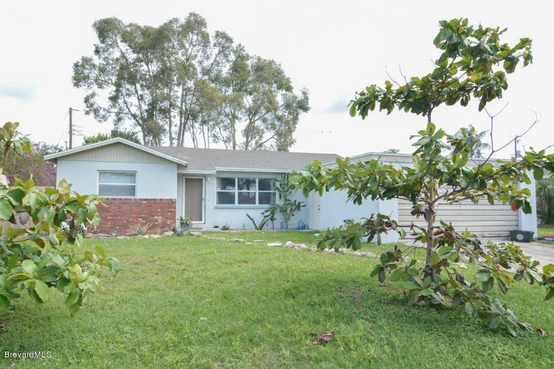 Photo of 982 Golf Street