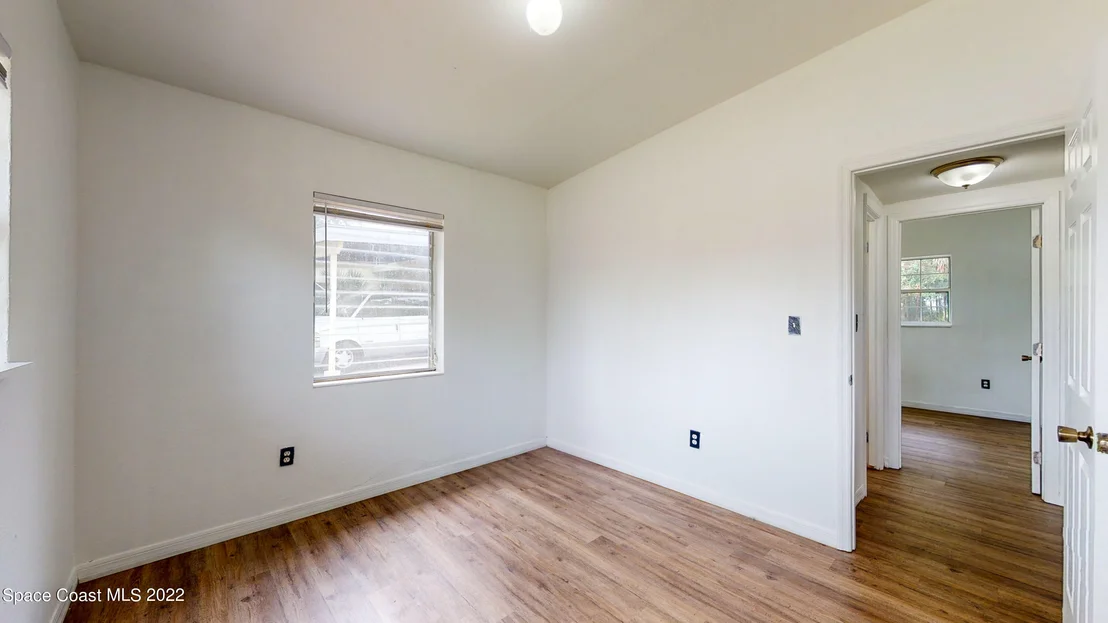 Photo of 1066 Indrio Lane NE