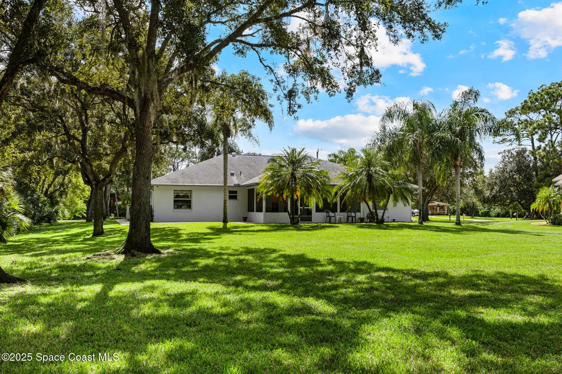 Photo of 2500 Fairfield Drive