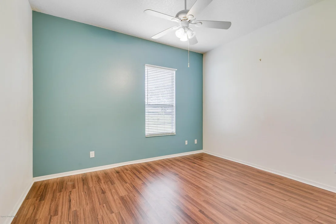 Photo of 899 Lyons Circle NW