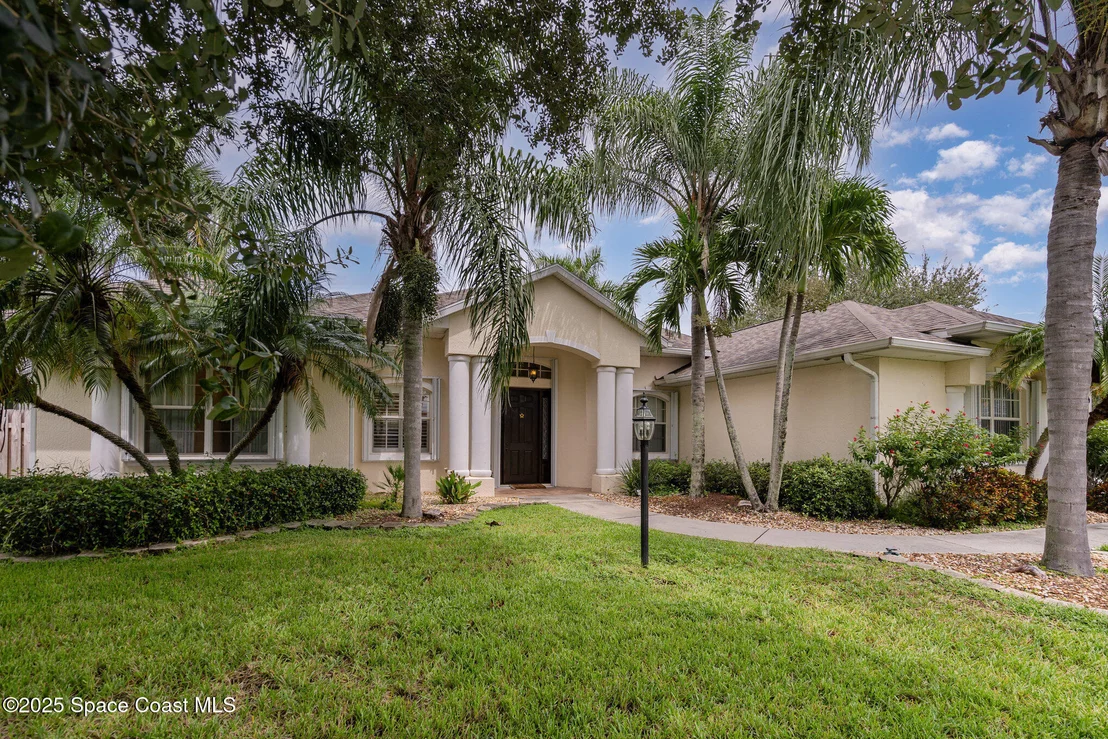 Photo of 2412 Woodfield Circle