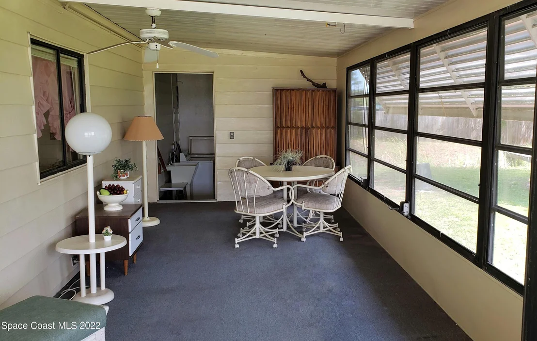 Photo of 2375 Coconut Palm Drive NE
