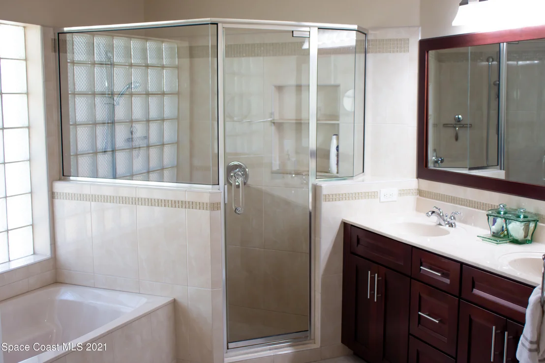 Photo of 3909 Saint Armens Circle