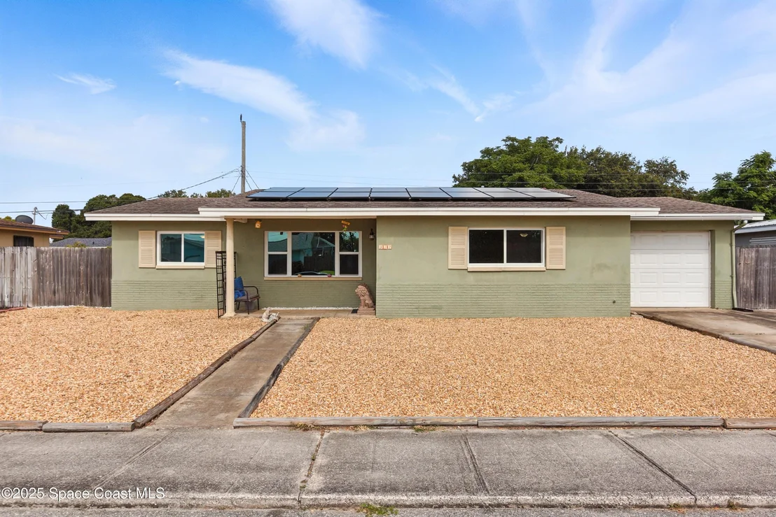 Photo of 582 Croton Road