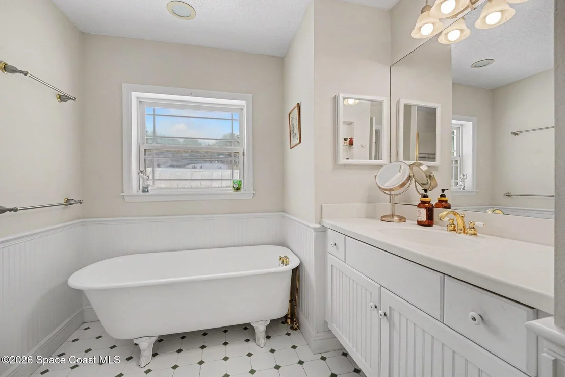 Photo of 10 Wincove Lane