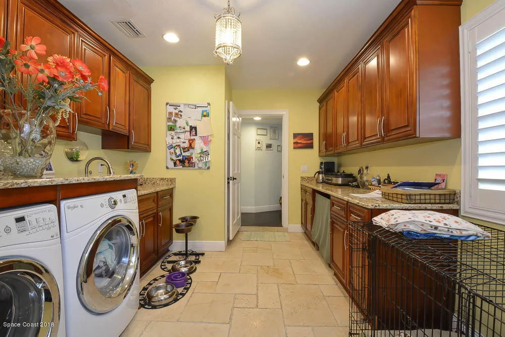 Photo of 1866 River Shore Drive