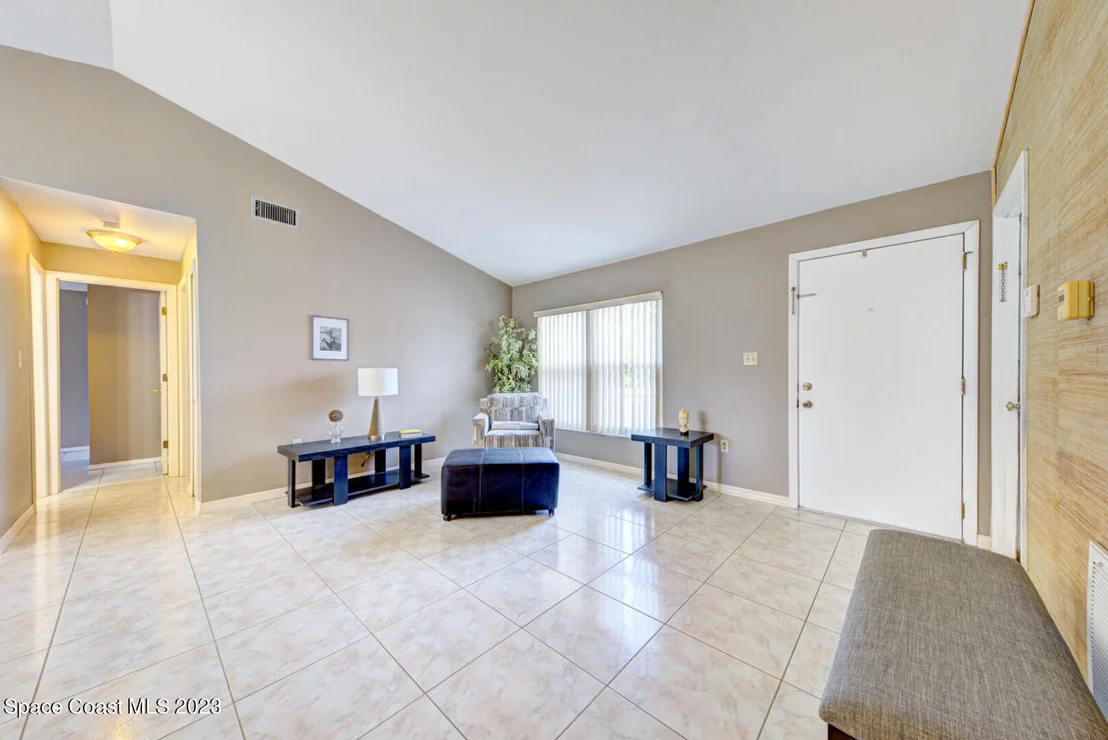 Photo of 1802 Fallon Boulevard NE