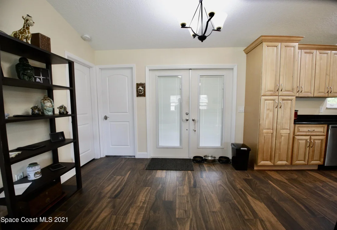 Photo of 9026 85th Place