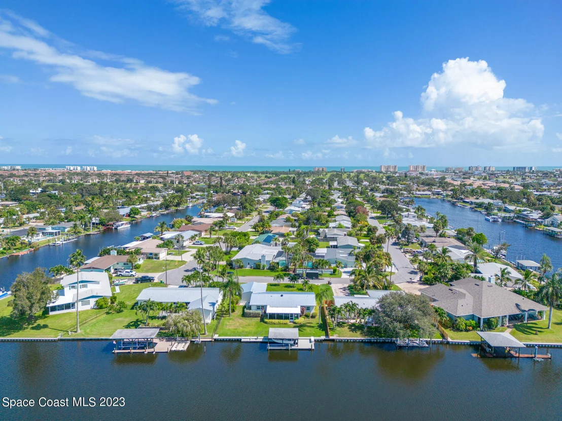 Photo of 209 River Road