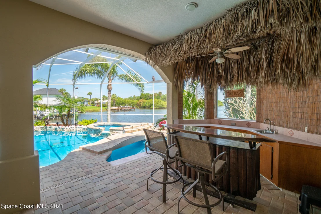 Photo of 502 Topsail Drive