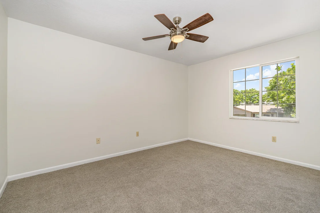 Photo of 847 Berkshire Drive