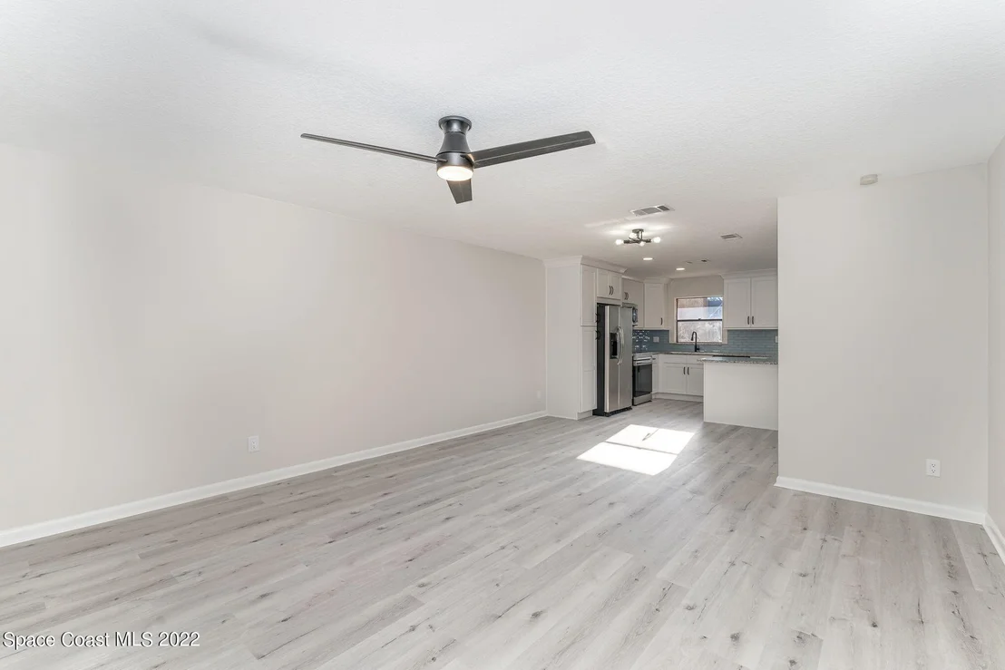 Photo of Unit 921 at 2345 Golf Lake Circle