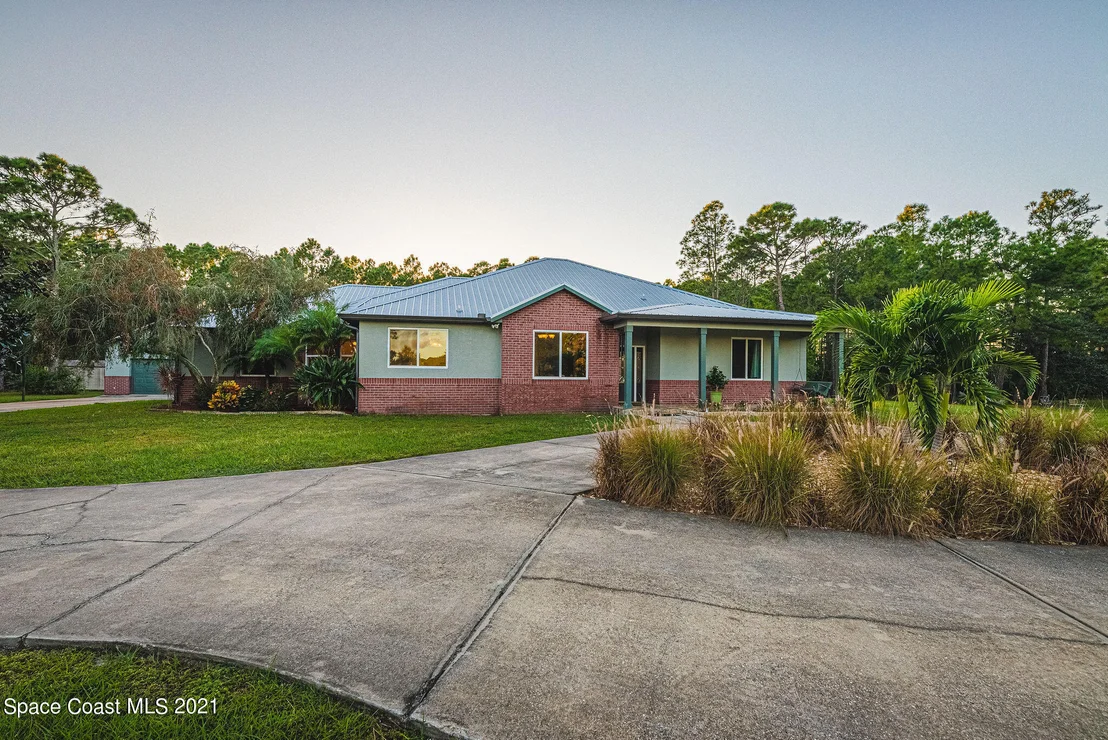 Photo of 4570 Alix Lane