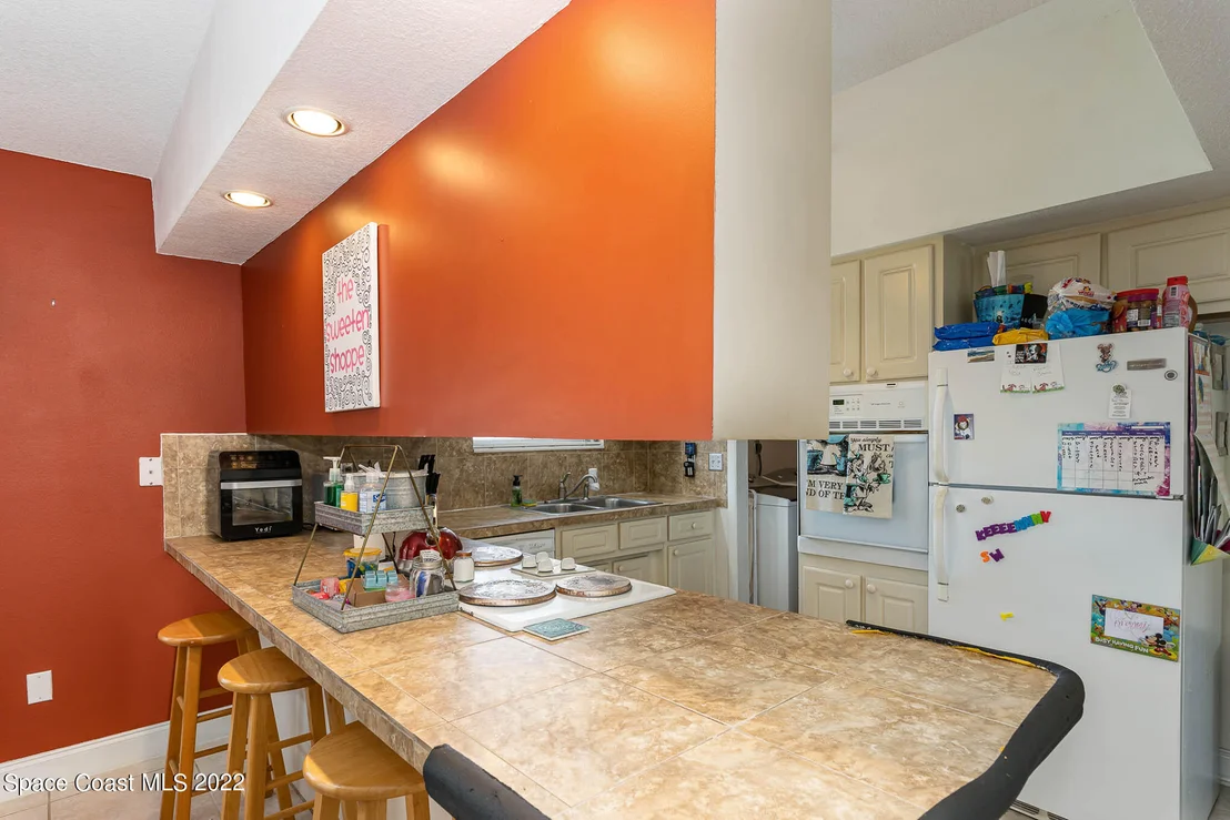 Photo of 1024 Daytona Drive NE