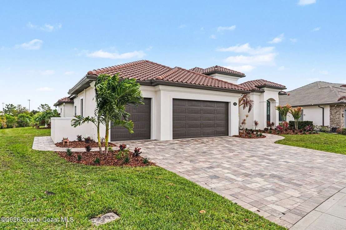 Photo of 2882 Emeldi Lane