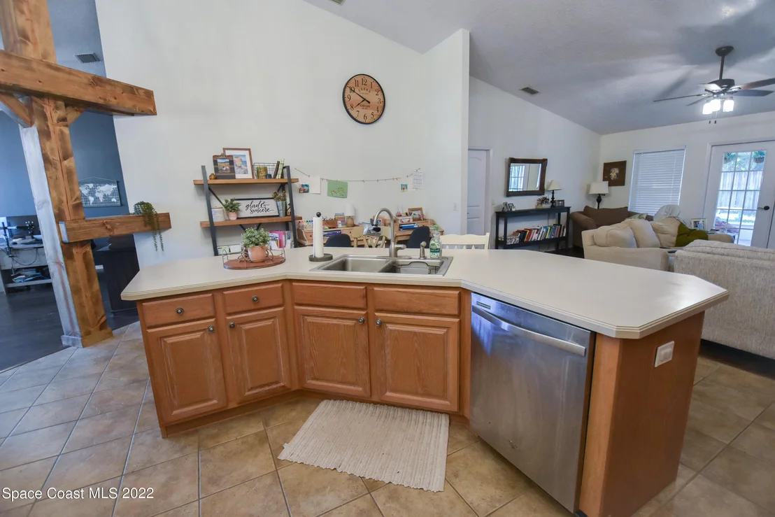 Photo of 2485 Bent Pine Street