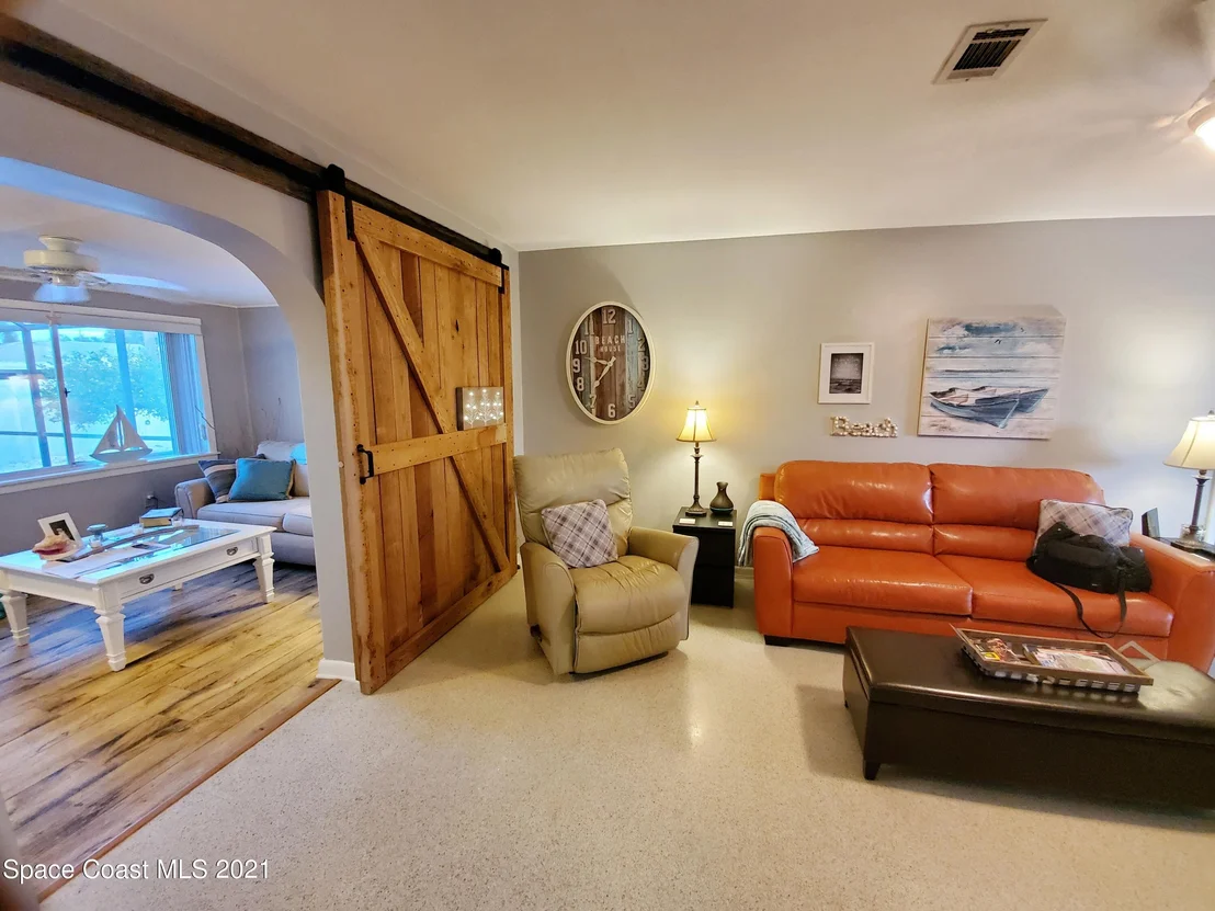Photo of 2324 Chaucer Street