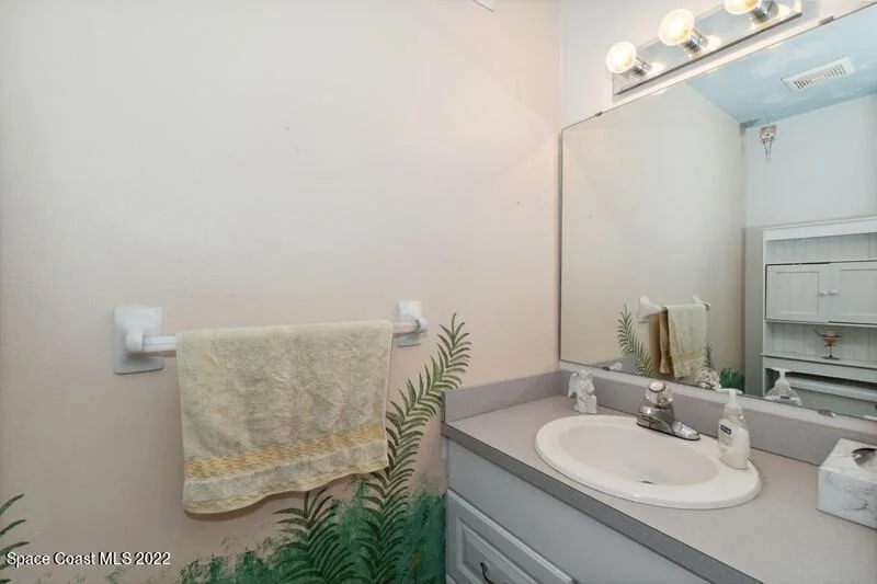 Photo of 1357 Heritage Acres Boulevard
