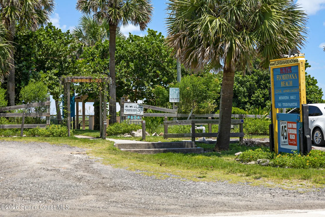 Photo of 6765 Angeles Road