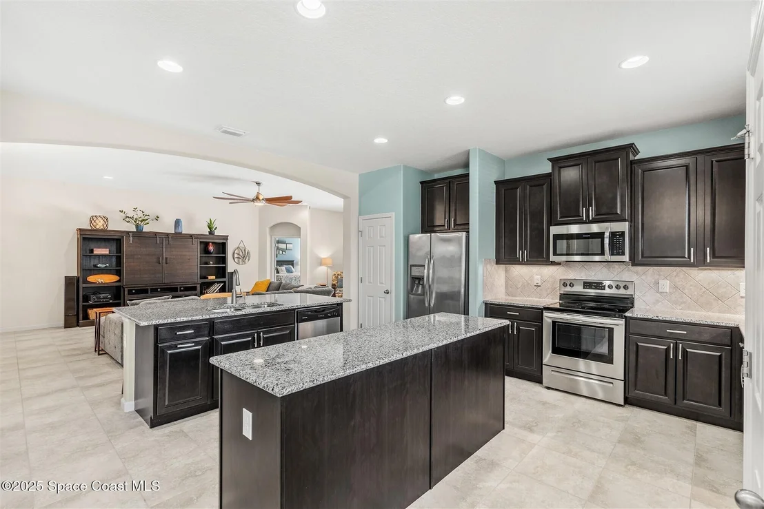 Photo of 541 Stonebriar Drive