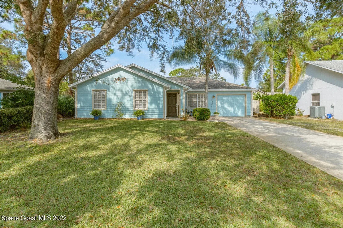 Photo of 908 Doria Way