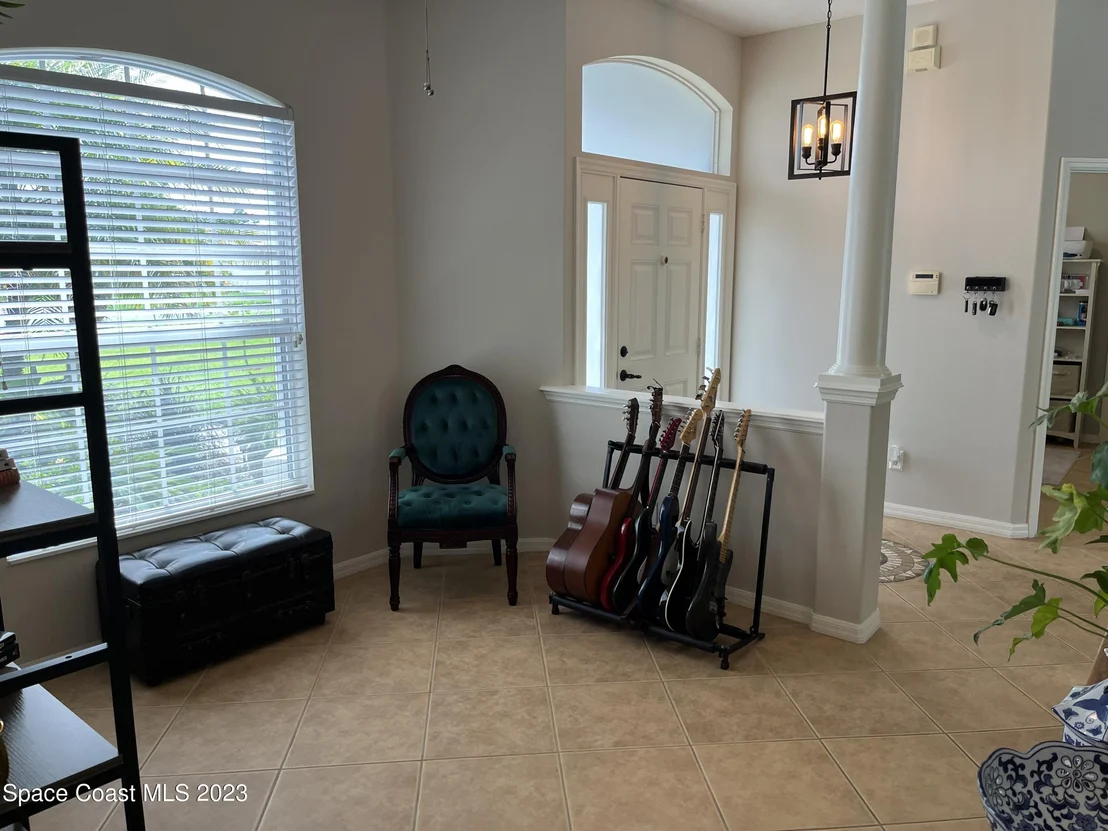Photo of 1661 Whitman Drive