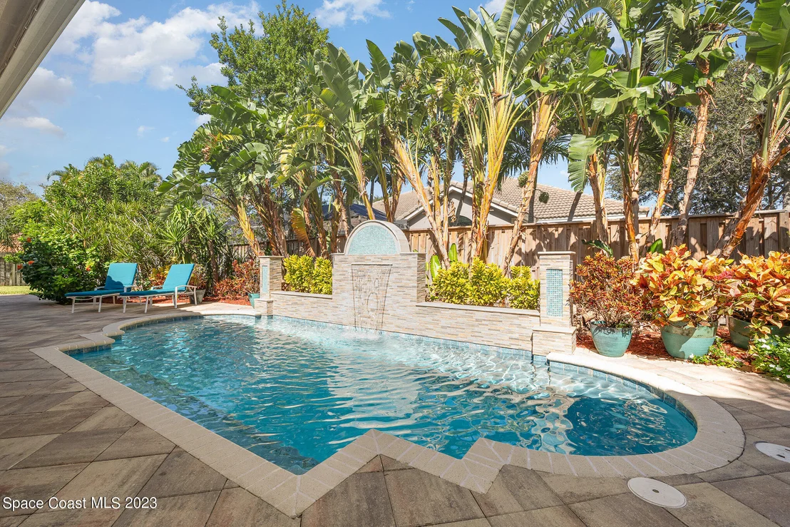 Photo of 426 Southampton Drive
