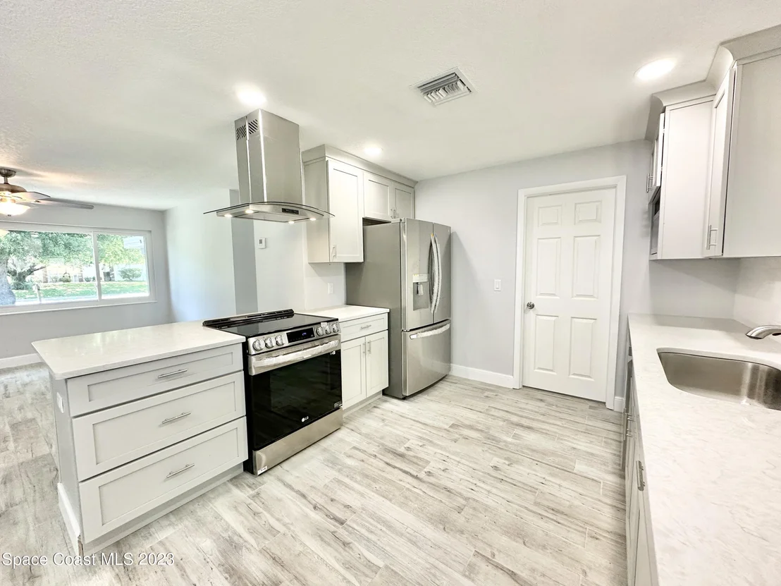 Photo of 4735 Cocoanut Drive